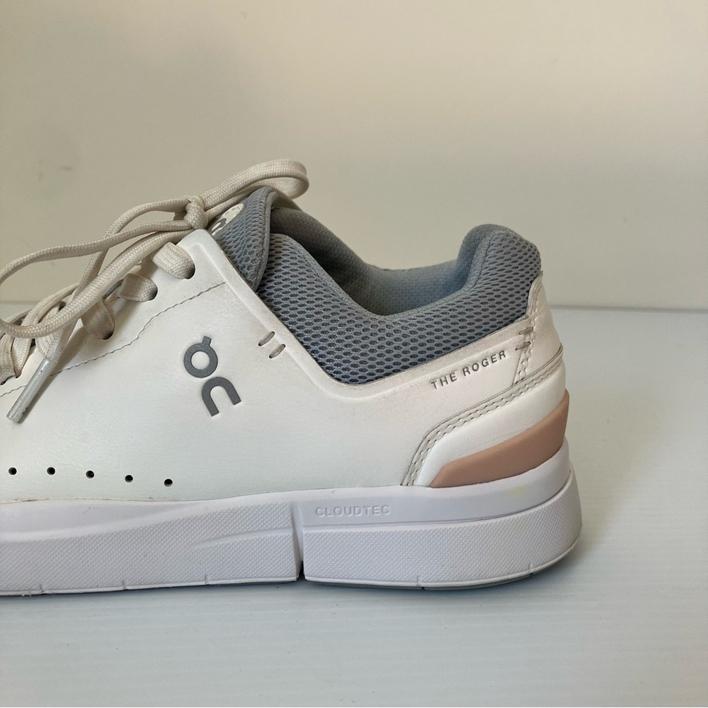 On Running Womens The Roger Advantage Tennis Inspired Sneakers size 8 - Picture 4 of 10